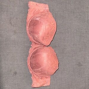 Elegant Lace Bra in Soft Pink